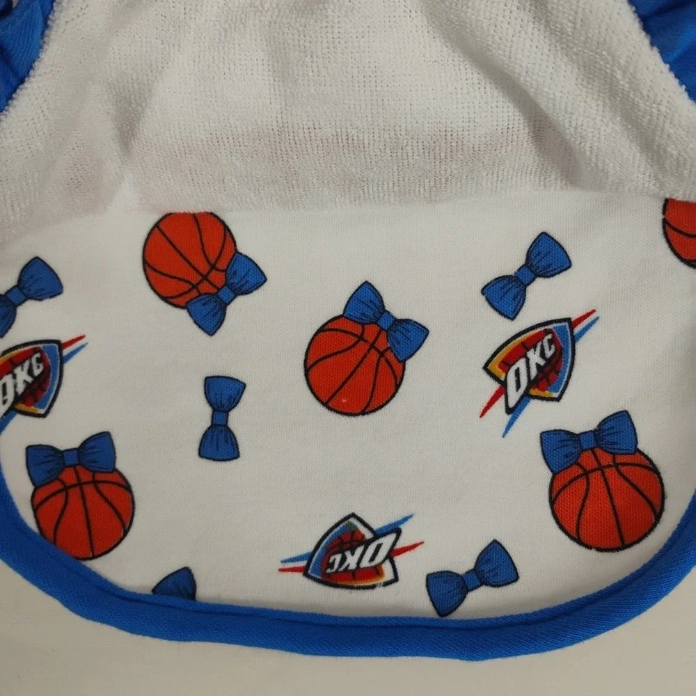 New NBA OKC Little Thunder Fan Bows & Basketball Infant‎ Baby Bib 2ct Oklahoma